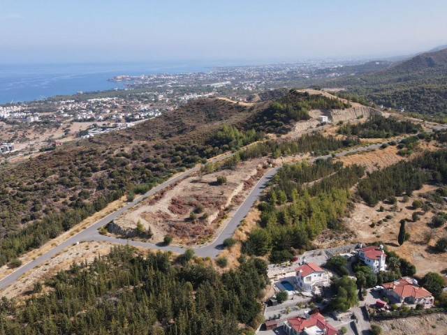 Mühteşem manzaraya sahip satılık arsalar. Yeşiltepe, Girne