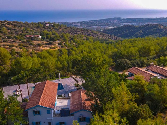 Wunderschöne Villa zu vermieten in Kyrenia ** 