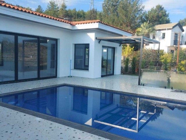 4+1 House with Pool in Kyrenia