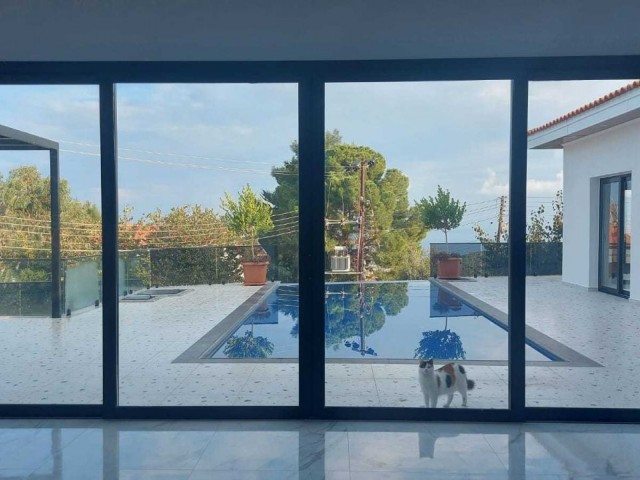 4+1 House with Pool in Kyrenia