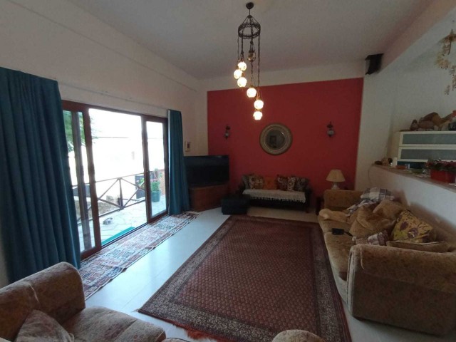 Villa mit 3 Schlafzimmern zum Verkauf in Ozanköy, Kyrenia