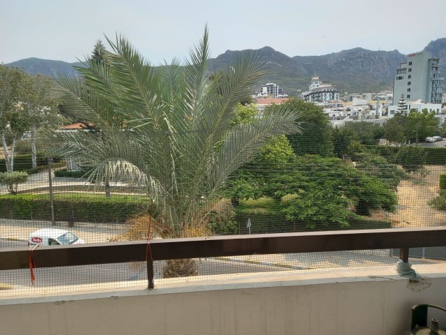 3+1 apartment for rent in center of Kyrenia.