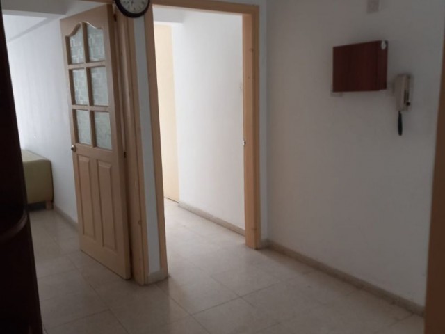 3+1 apartment for rent in center of Kyrenia.