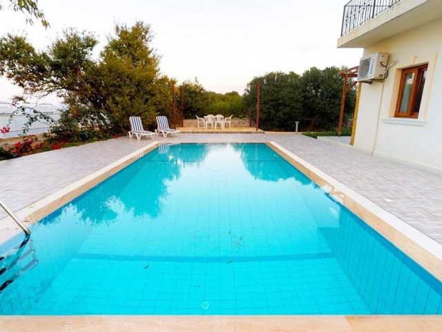 3+1 WOHNUNG ZUR MIETE IN KYRENIA ALSANCAK TA FUL MÖBLIERT UND MIT POOL ** 