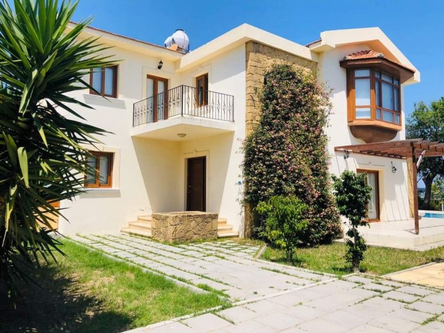 3+1 WOHNUNG ZUR MIETE IN KYRENIA ALSANCAK TA FUL MÖBLIERT UND MIT POOL ** 