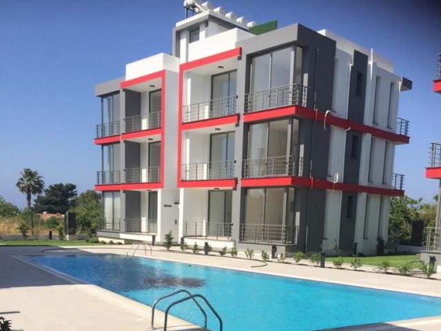 2+1 Flats for Sale in Alsancak, Ready to Move in a Complex with Pool ** 