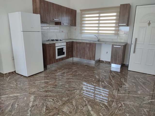 GİRNE ALSANCAK TA ANA YOLA YAKIN  KİRALIK 2+1 YARİ EŞYALI  DAİRE 