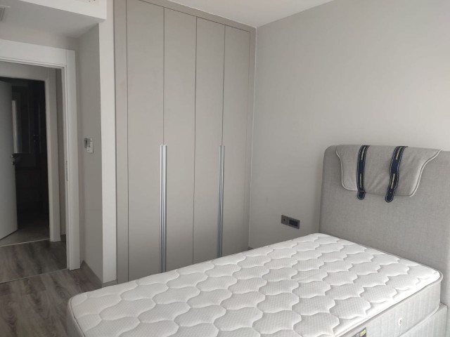 GİRNE MERKEZDE LÜKS REZİDANS TA KİRALIK 2+1 FUL EŞYALI PENTHOUSE