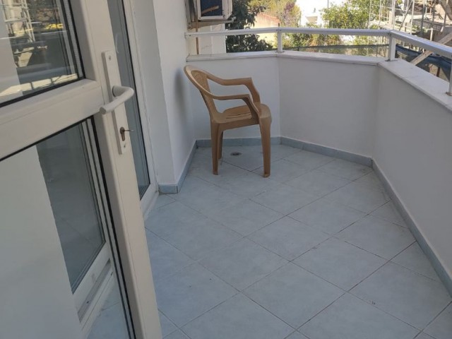 GİRNE MERKEZDE KİRALIK EŞYALI  3+1 DAİRE