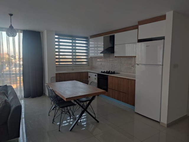 3 + 1 voll möbliertes Luxus-penthouse zur Miete im Zentrum von Kyrenia ** 