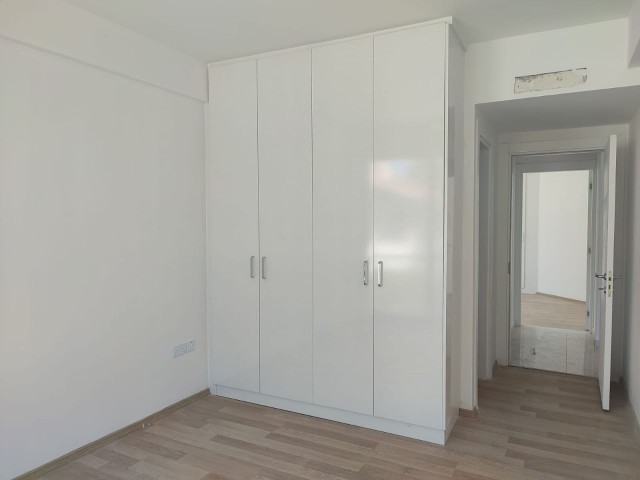 Girne merkezde 2+1 satılık modern geniş sıfır daire