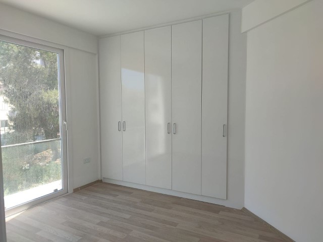 2+1 FLAT FOR SALE İN THE CENTER OF KYRENIYA