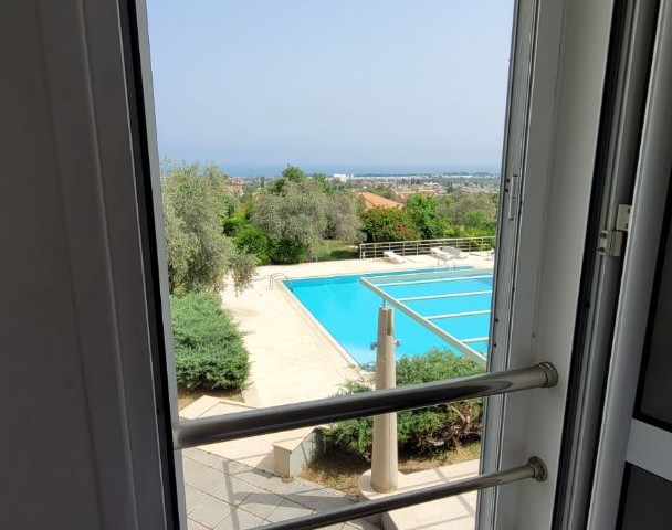 3+1 VILLA ZUR MIETE MIT MEER- UND BERGBLICK IN GİRNE ÖZANKÖY