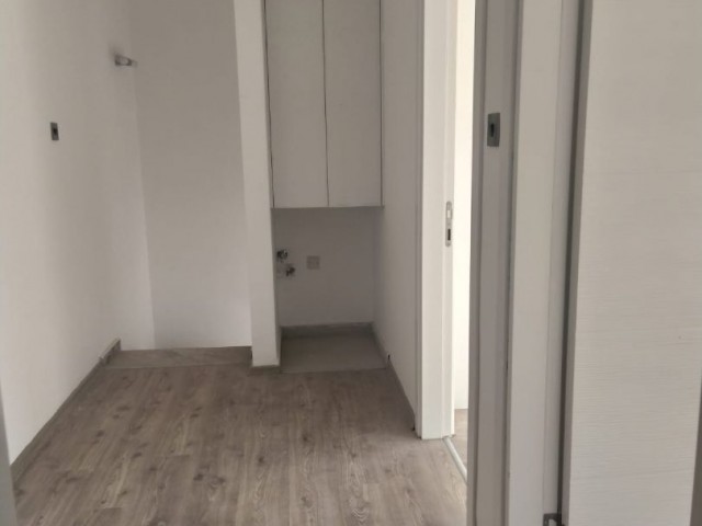 3 + 1 DUPLEX PENTHOSUE WOHNUNG ZUM VERKAUF IN DER TÜRKISCHEN TAT IM ZENTRUM VON KYRENIA ** 