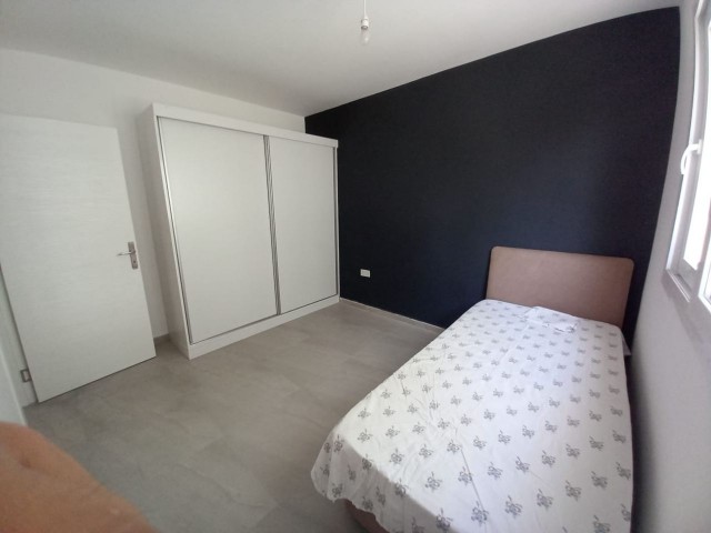 Girne merkezde yeni  full eşyalı  2+1 satılık sıfır daire 