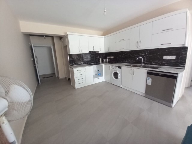 Girne merkezde yeni  full eşyalı  2+1 satılık sıfır daire 