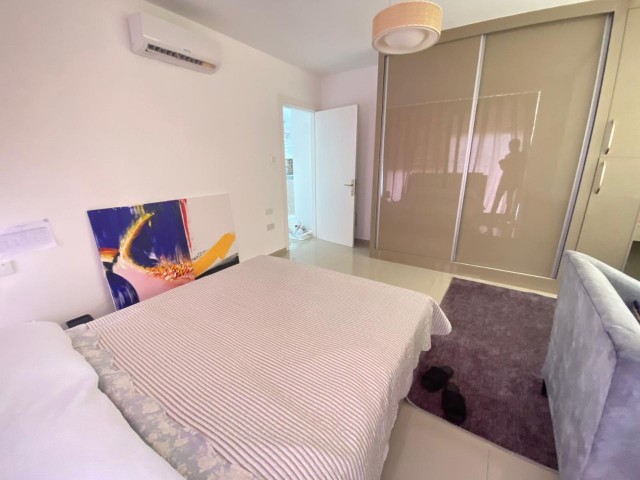 Luxuriöses 2+1 Penthouse im Zentrum von Kyrenia zu verkaufen 