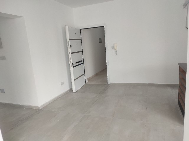 3+1 modernes Super-Luxus-Penthouse zum Verkauf im Zentrum von Kyrenia