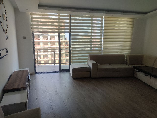 2+1 luxury penthouse for rent in a complex in the center of Kyrenia