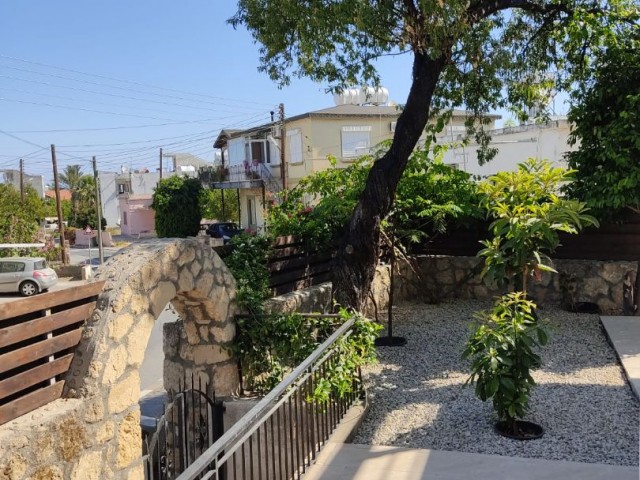 3+1 villa and 2+1 bungalow for sale in 1800m2 land in Alsancak, Kyrenia