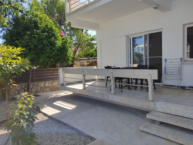 3+1 villa and 2+1 bungalow for sale in 1800m2 land in Alsancak, Kyrenia