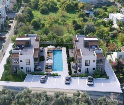 2+1 Penthouse-Wohnung zum Verkauf auf dem Gelände in Alsancak