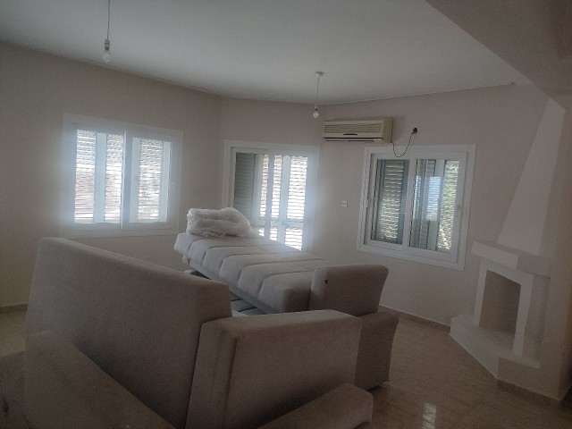 3+1 Luxury Flat With Garden and Fireplace For Sale In Lapta