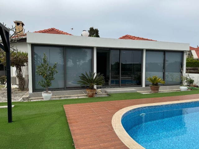 3+1 Luxusvilla zur Miete mit privatem Pool in Kyrenia.