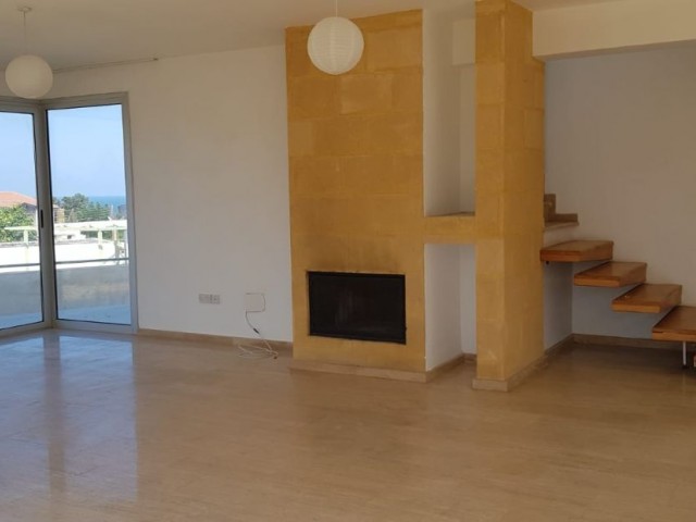 Villa for rent with private pool in Kyrenia Özankoy!