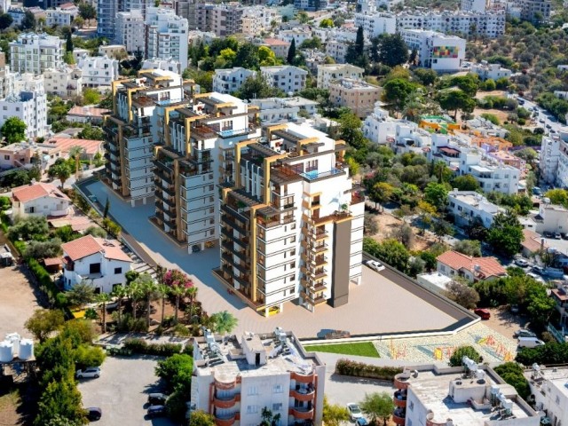 Girne Merkez'de özel yüzme havuzlu ve özel asansörü ve özel kapalı garajı ile lüks Penthouse. Türk tapulu ve hemen taşınmaya hazır. Konforlu bir hayat arayanlara özel tasarım!! 05338403555