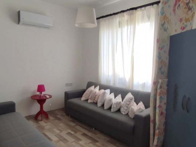 Girne Ozanköy'de koçanı hazır KDV ödenmiş. Full eşyalı villa. Hemen taşınmaya hazır! 05338403555