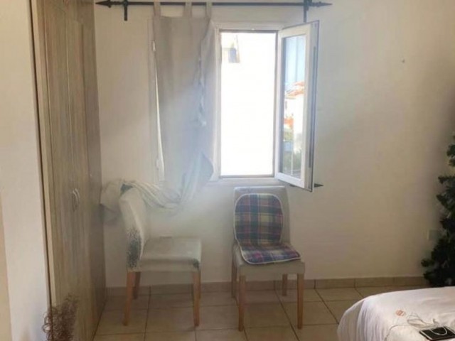 Langzeitmiete villa in Kyrenia Bellapais. 3 Schlafzimmer mit Gemeinschaftspool. 05338403555 ** 