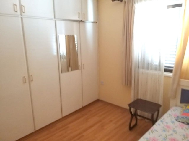 3 bedroom apartment in central of Kyrenia. Wlking distance to all amenities. Exchange title deed. No VAT. 05338403555