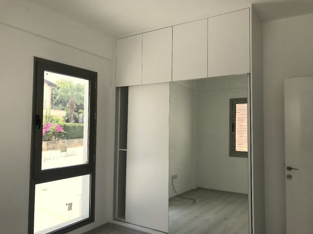 2+1 ground floor flat in Girne Lapta, ready to move in. 05338403555 ** 