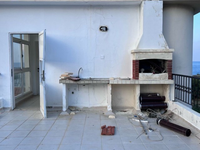 Kyrenia, 100 m vom Strandweg Lapta 3 2 + 1 Wohnung zum Verkauf. jede Investitionsagentur hat eine Höhe von bis zu 48.000 Grad. 3 zusammen verkauft werden und ein Zahlungsplan erstellt wird. 05338403555 ** 