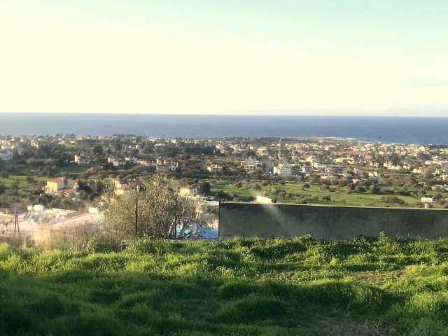 1 decare 1 evlek land in Girne Karşıyaka with Turkish title deed, 90% construction with uninterrupted view. 05338403555 ** 