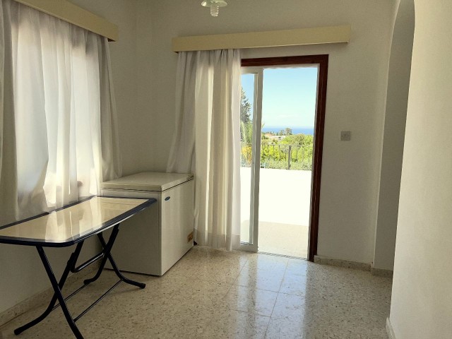 3 bedroom villa with a private pool. It has a lot of mature fruit trees, closed garage.water well.Ready title deed on owners name. no VAT.05338403555