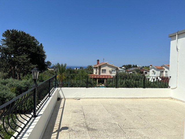 3 bedroom villa with a private pool. It has a lot of mature fruit trees, closed garage.water well.Ready title deed on owners name. no VAT.05338403555