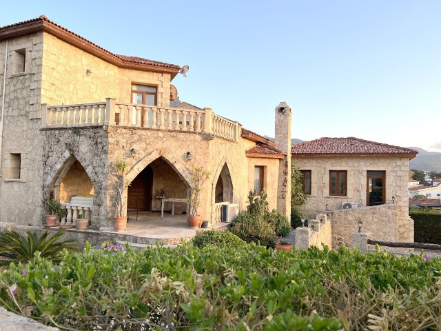 spectacular stone house is only 200 meters from the sea in Karşıyaka, Girne. Solid stone house with 4 bedrooms. It has a private swimming pool, study room and closed garage. You are welcome to the terrace of this villa for the most perfect sunset on the island.