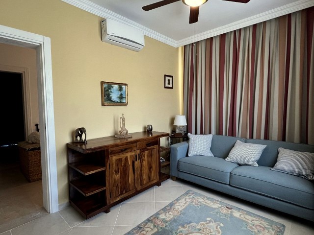 4-Zimmer-villa in Kyrenia, Alsancak, voll möbliert und mit privatem Pool. Unsere Villa in der Nähe von Necat British wurde mit einer fertigen Mehrwertsteuer bezahlt. 05338403555 ** 