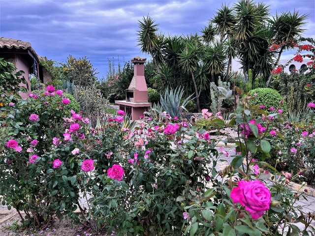 ویلا برای فروش in Lapta, گیرنه