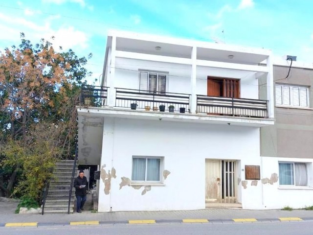 Spacious 2 bedroom apartment in Lapta village.  1st floor with garden. 05338403555 ** 