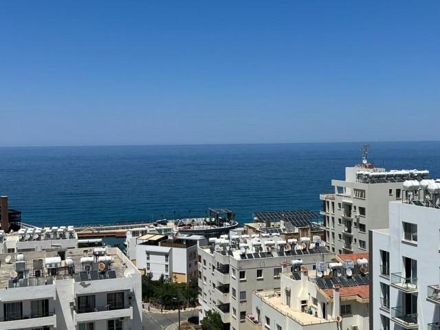 Girne, Kaşgar bölgesinde, Les Ambassadeurs hotele yürüyüş mesafesinde, muhteşem deniz manzarasına sahip,3+1 penthouse daire.05338403555