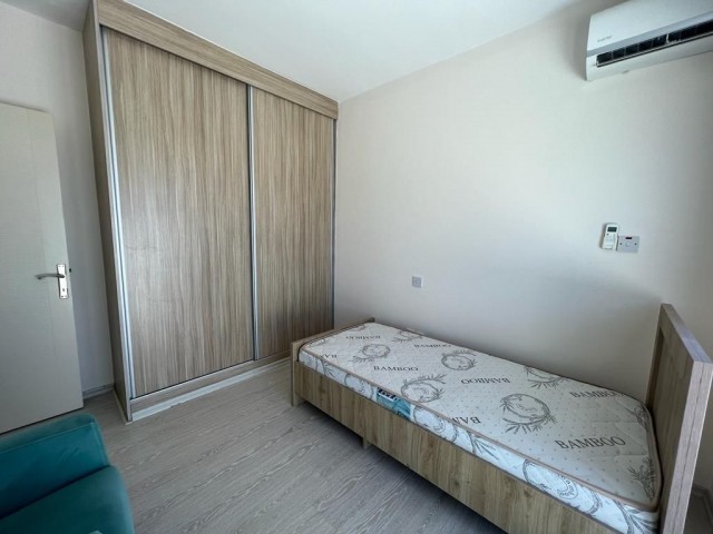 3+1 Penthouse-Wohnung mit herrlichem Meerblick, nur wenige Gehminuten vom Hotel Les Ambassadeurs in Kashgar, Kyrenia.05338403555