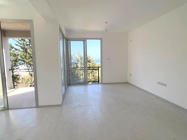 2+1 new flat in Lapta, Kyrenia. VAT has been paid. 05338403555