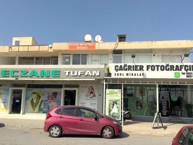 10 Geschäfte an der Hauptstraße in Nikosia Demirhan stehen gemeinsam zum Verkauf. Es finden keine Einzelverkäufe statt. 05338403555