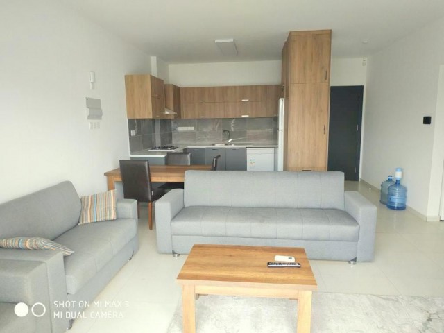 2-Zimmer-Wohnung im 3. Stock, gegenüber Haydar Simit in Gönyeli, Nikosia. 05338403555