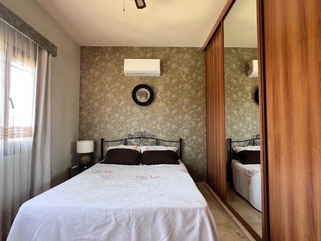 Girne, Alsancak’ta  denize yürüyüş mesafesinde, özel yüzme havuzlu, merkezi ısıtma soğutma sistemi, özel tasarım eşyaları ile  mükemmel villa. 05338403555/05488403555