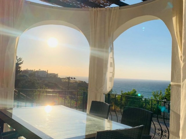 EINE HERRLICHE VILLA MIT BLICK AUF DAS MEER UND DEN BERG IM ZENTRUM DER TÄGLICHEN ODER LANGFRISTIGEN NATUR ** 