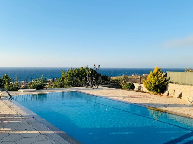 A MAGNIFICENT VILLA WITH SEA AND MOUNTAIN VIEWS IN THE CENTER OF THE NATURE, DAILY OR LONG-TERM ** 